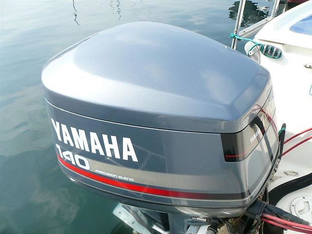 Двухтактный лодочный мотор Ямаха 140